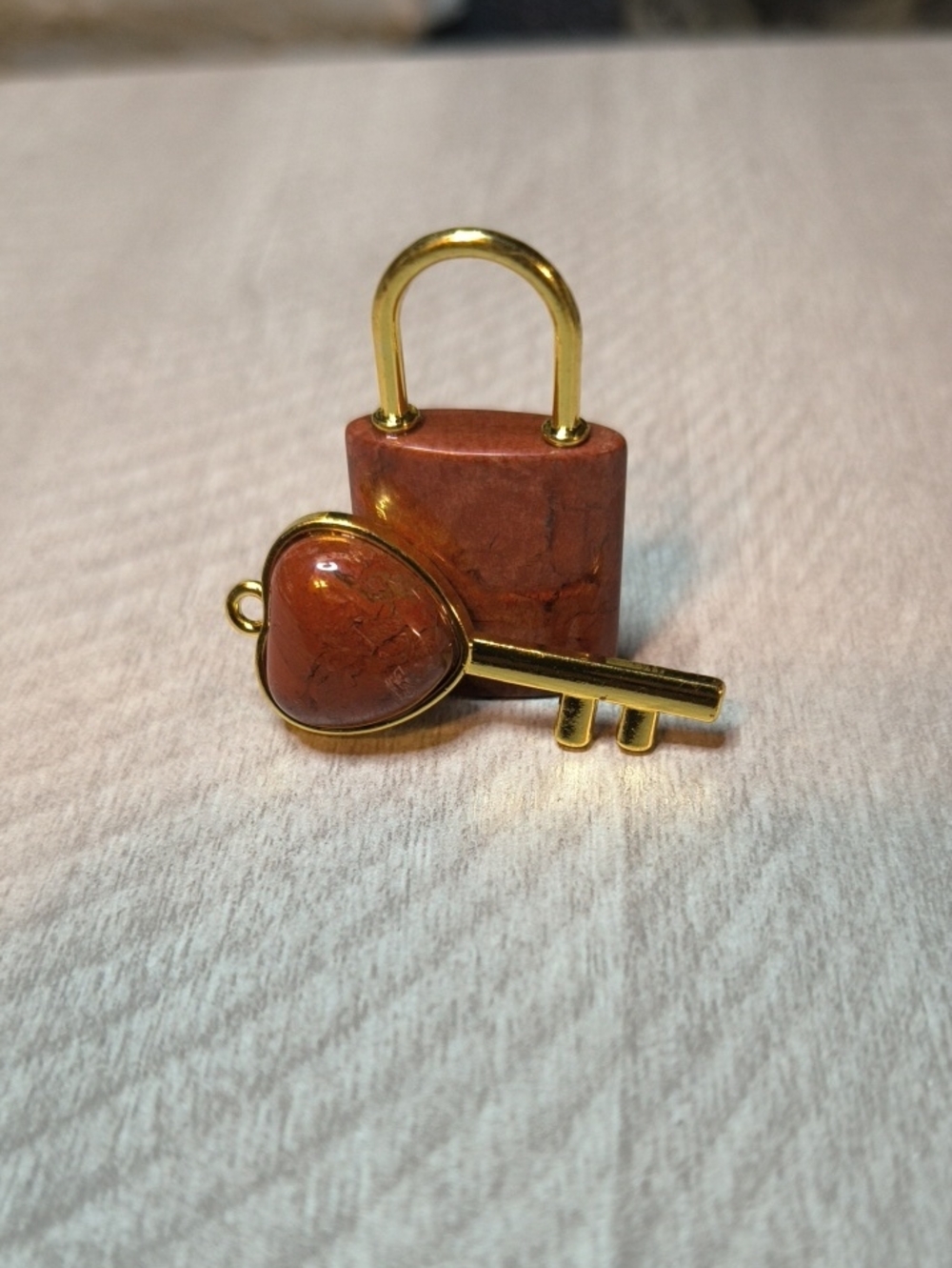 #28 Red Jasper Lock And Key Set